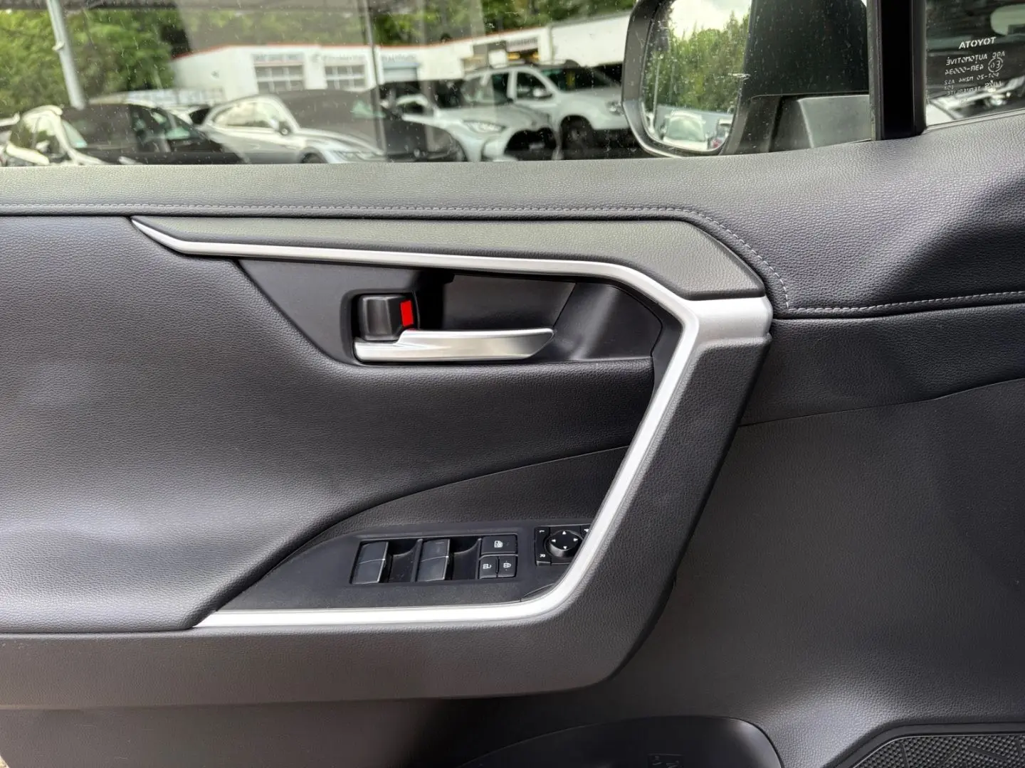 RAV 4 2.5 Hybrid Team D 4x4 *Navi*LED*el Heck*