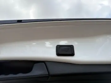 RAV 4 2.5 Hybrid Team D 4x4 *Navi*LED*el Heck*