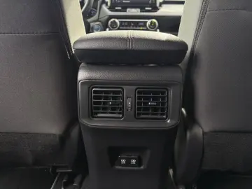 RAV 4 2.5 Hybrid Team D 4x4 *Navi*LED*el Heck*