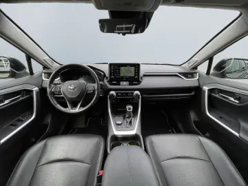 RAV 4 2.5 4x4 Hybrid Lounge *LED*360°*Leder*JBL*