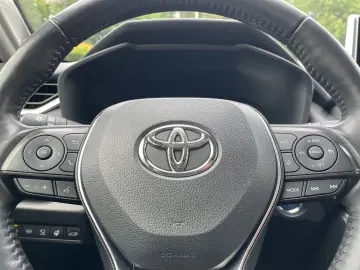 RAV 4 2.5 4x4 Hybrid Lounge *LED*360°*Leder*JBL*
