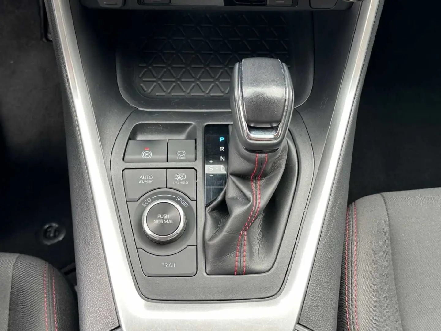 RAV4 Plug-in-Hybrid RAV 4 - AHK, LED, Navi, PDC,