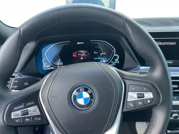 X5 xDrive45e Panorama/Head-Up/Laser/AHK/2-AchsLu