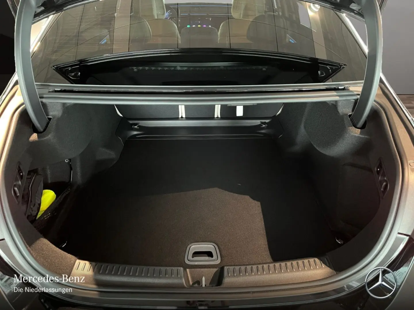 E 200 AMG Adv.+/PANO/SUPERSCREEN/21