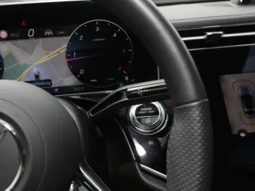 E 450 d 4M AMG Night Superscreen Navi 360° Memor