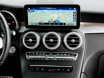 GLC 300 4M |AMG|LED|DISTR|NAVI|KEYL|PANO|KAM|SHZ