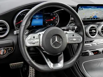 GLC 300 4M |AMG|LED|DISTR|NAVI|KEYL|PANO|KAM|SHZ