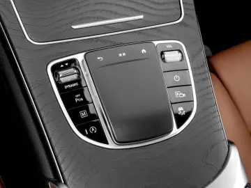 GLC 300 4M |AMG|LED|DISTR|NAVI|KEYL|PANO|KAM|SHZ