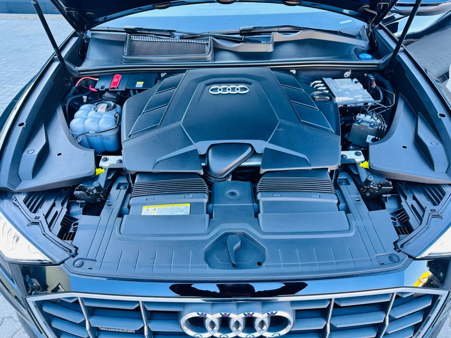 Q8 55 TFSI quattro 1-Hand Zustand 1A UNFALLFREI