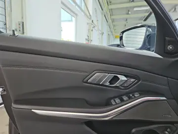 M3 Competition *Facelift*H/K*Glasdach*Keyless*36