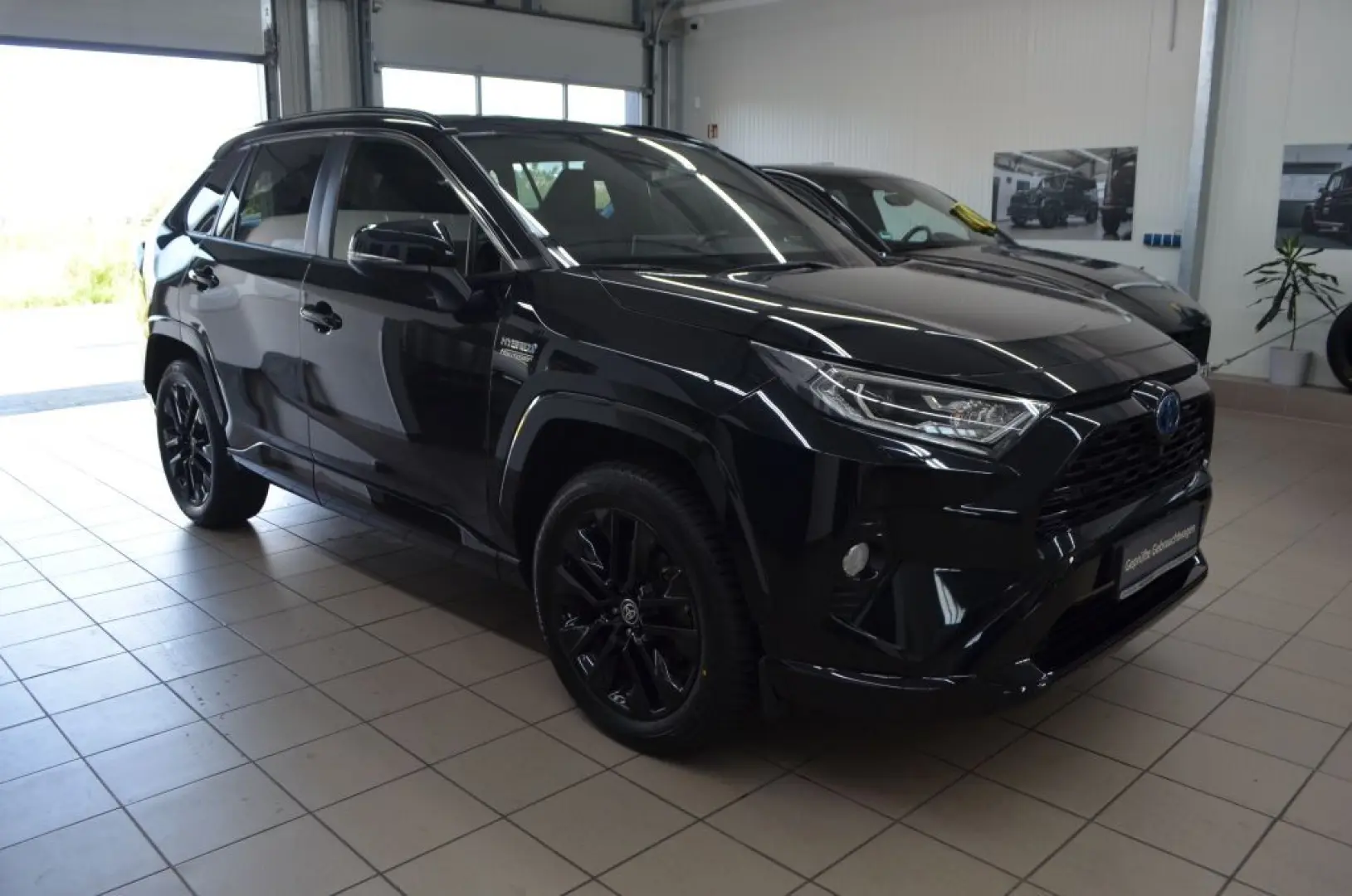 RAV 4 2.5 4x4 Hybrid Black Edition+360°CAM+NAVI+
