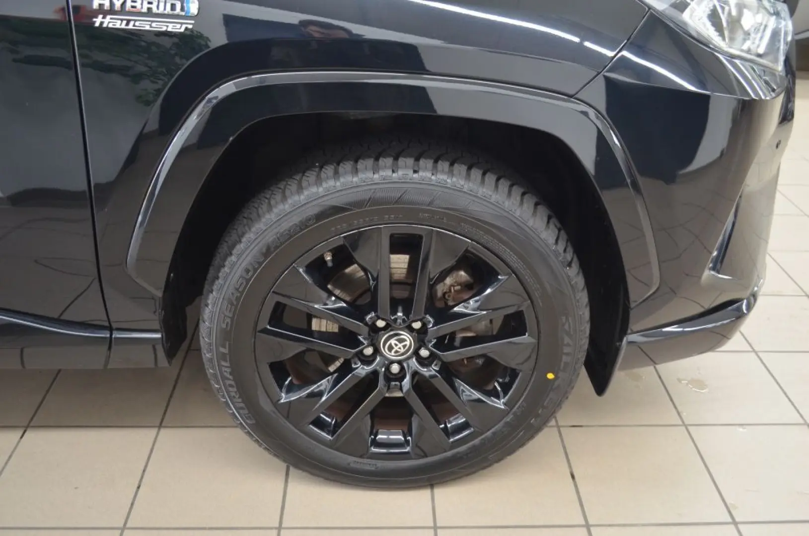 RAV 4 2.5 4x4 Hybrid Black Edition+360°CAM+NAVI+