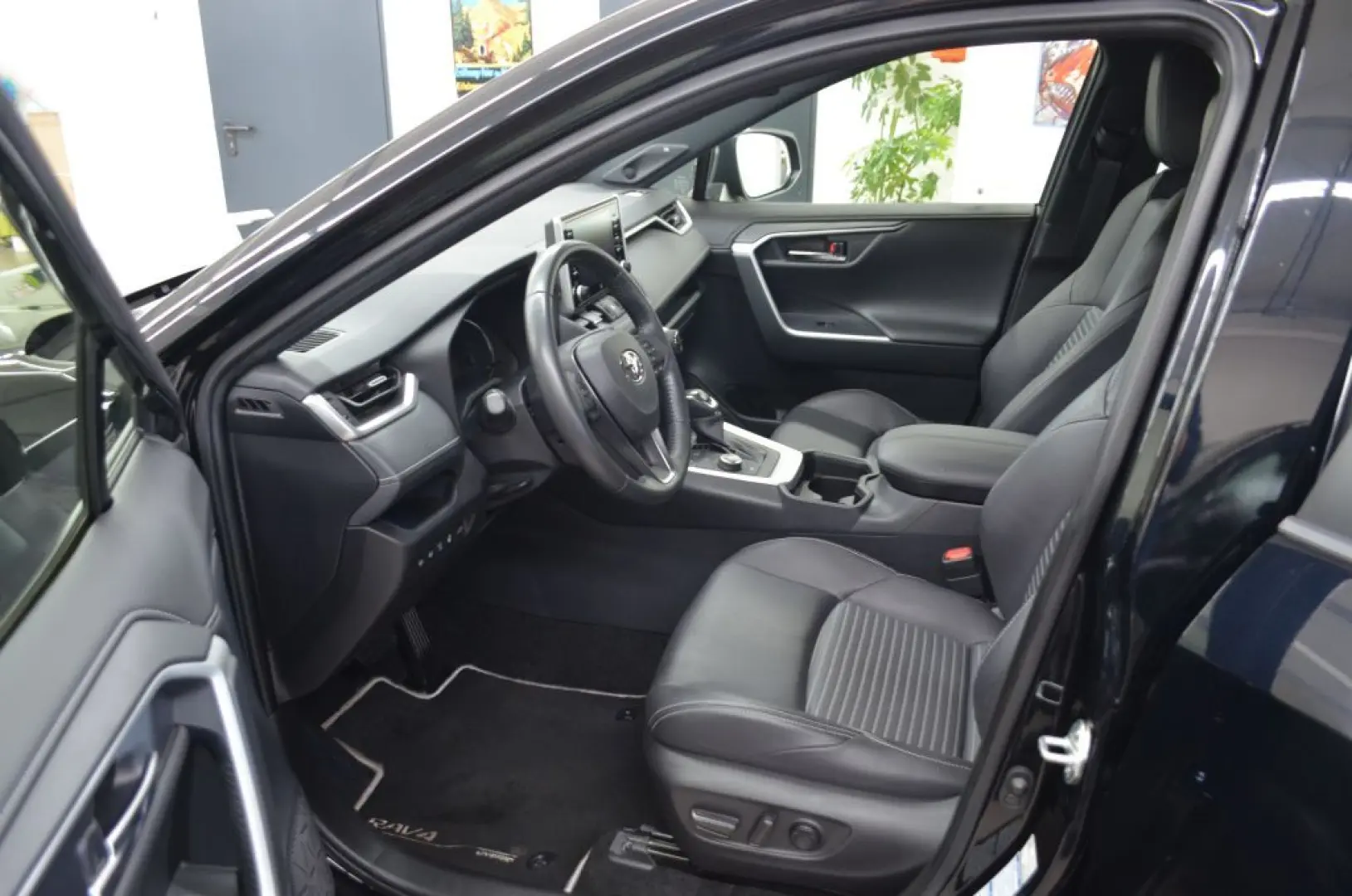 RAV 4 2.5 4x4 Hybrid Black Edition+360°CAM+NAVI+