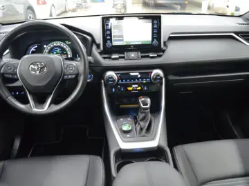 RAV 4 2.5 4x4 Hybrid Black Edition+360°CAM+NAVI+