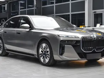 750e xDrive M Sport Plug-in Hybrid Sportautomati