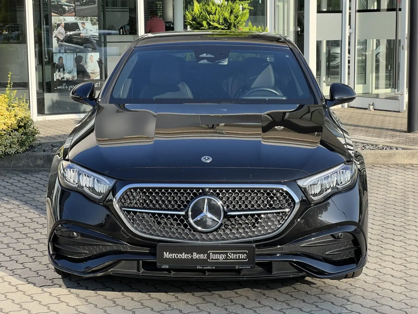 E 200 AMG Line Advance+Winter+Night+Schaden vorn