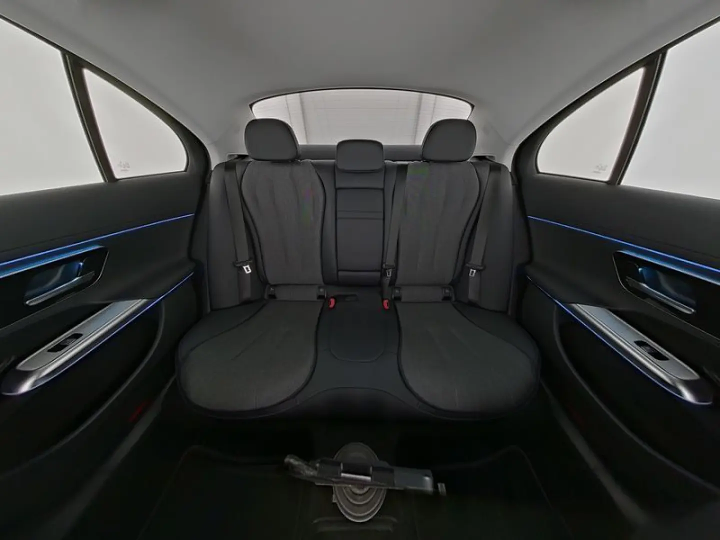 E 200 Avantgarde*DISTR*360*Memory*Keyless*Digita