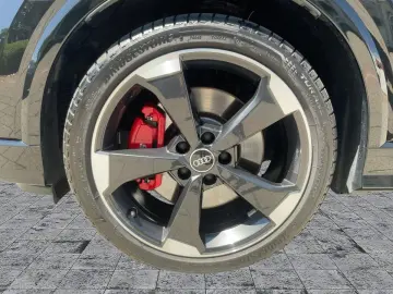 SQ2 quattro