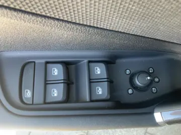SQ2 quattro
