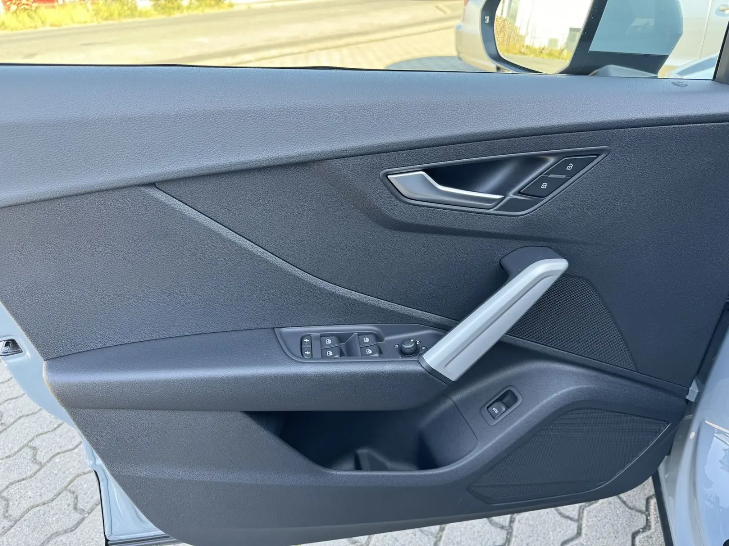 Q2 35 TFSI advanced *Matrix-LED/Virt.CP/Keyless/