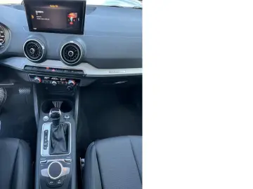 Q2 35 TFSI advanced *Matrix-LED/Virt.CP/Keyless/