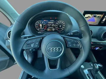 Q2 35 TFSI advanced *Matrix-LED/Virt.CP/Keyless/