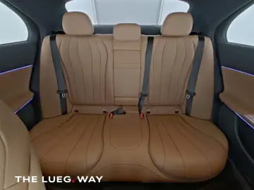 E 300 e 4M SUPERSCREEN+AHK+BURMESTER+SITZKLIMA+360