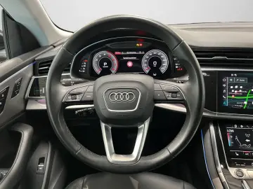 Audi Q8 55 TFSI quattro