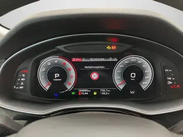 Audi Q8 55 TFSI quattro