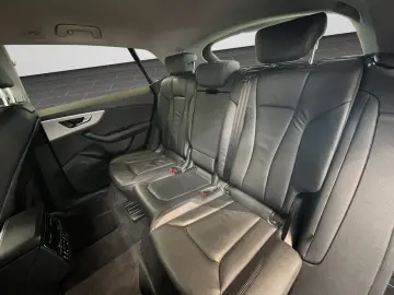 Audi Q8 55 TFSI quattro