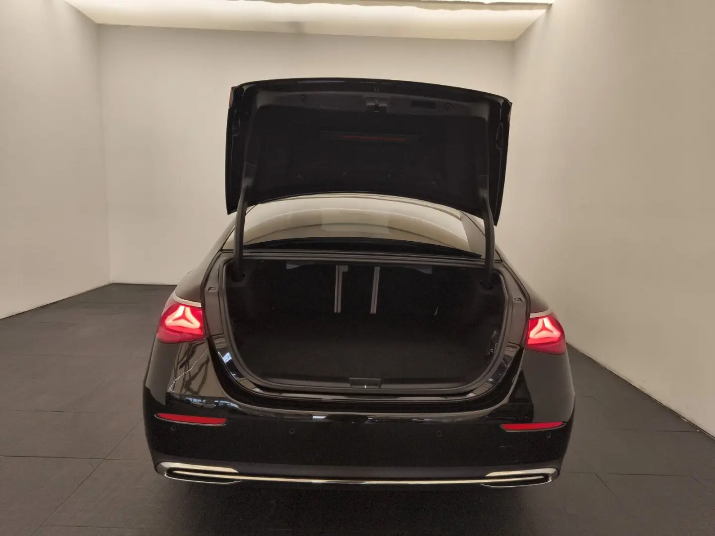 E 300de 4M Advanced+ Superscreen+Burmester+360+Ventil