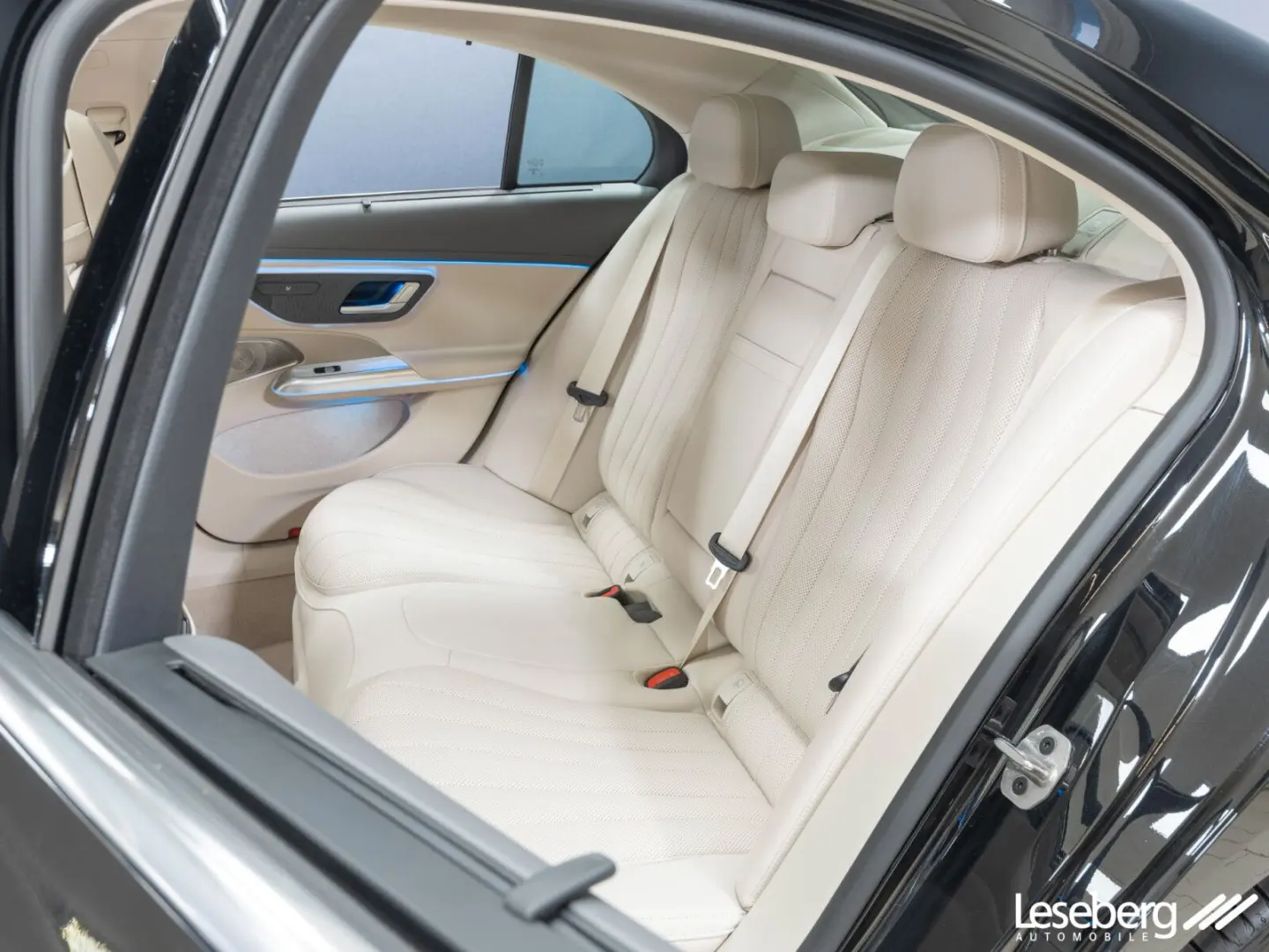 E 220 d 4M Exclusive DIG.LIGHT/Pano/Distro/360°/