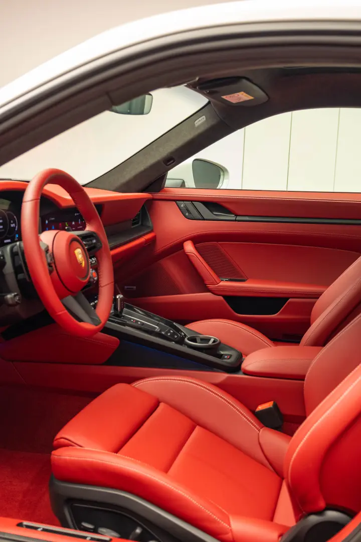 Porsche 911 Carrera GTS