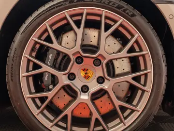Porsche 911 Carrera GTS