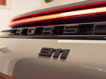 Porsche 911 Carrera GTS