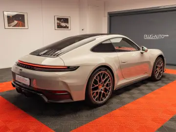 Porsche 911 Carrera GTS