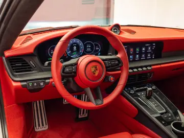Porsche 911 Carrera GTS