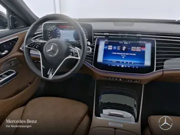 E 300 de 4M EXCLUSIVE Prem PANO/AHK/HA-L/FAHRASS