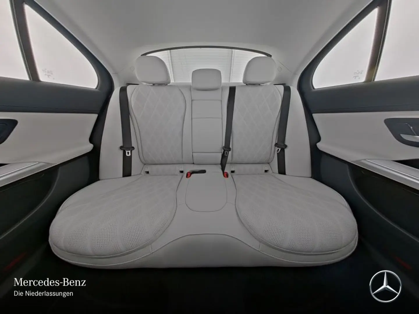 E 400 e 4M EXCLUSIVE Prem/DISTR/20