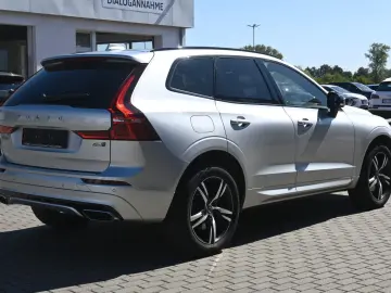 XC60 B4 D AWD R-Design*Qi*RFK*STDHZG*ACC*AHK