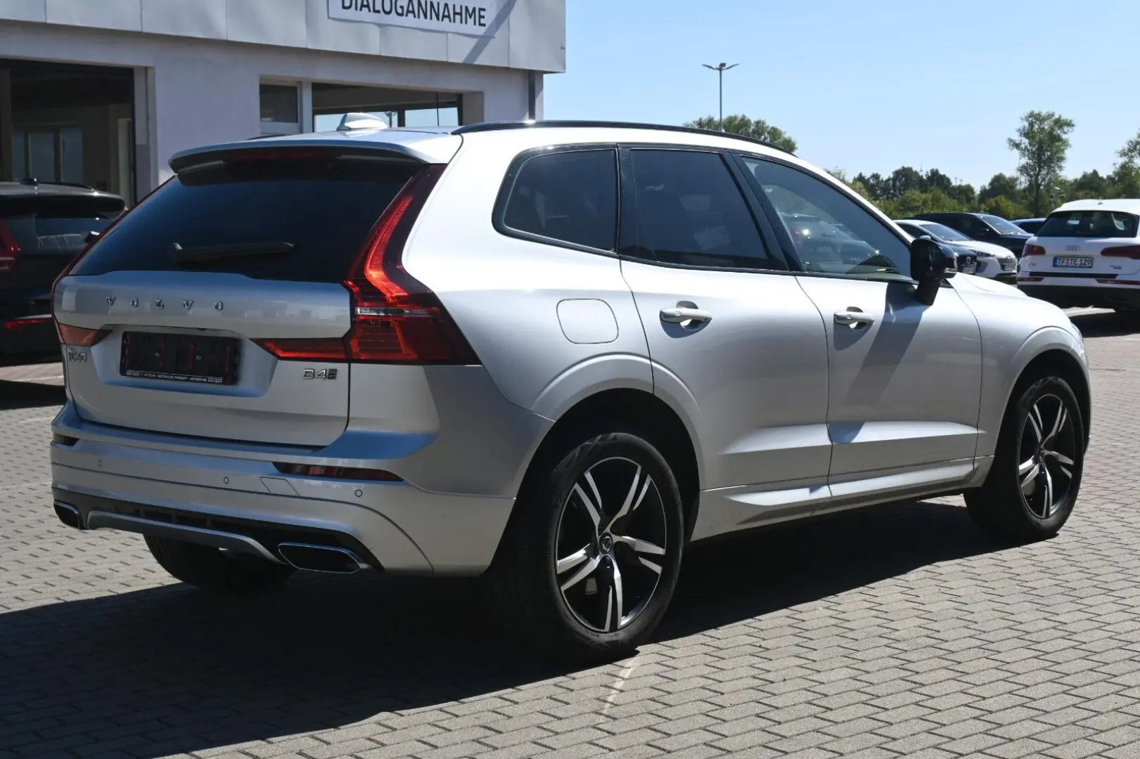 XC60 B4 D AWD R-Design*Qi*RFK*STDHZG*ACC*AHK