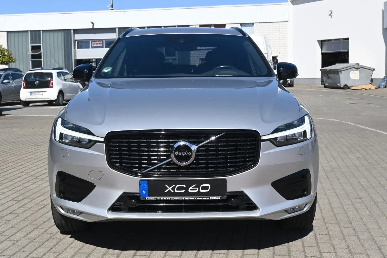 XC60 B4 D AWD R-Design*Qi*RFK*STDHZG*ACC*AHK