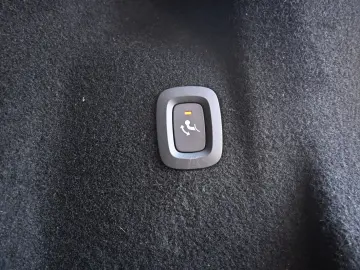 XC60 B4 D AWD R-Design*Qi*RFK*STDHZG*ACC*AHK