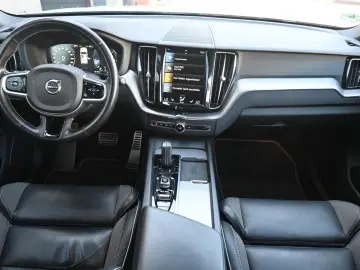 XC60 B4 D AWD R-Design*Qi*RFK*STDHZG*ACC*AHK