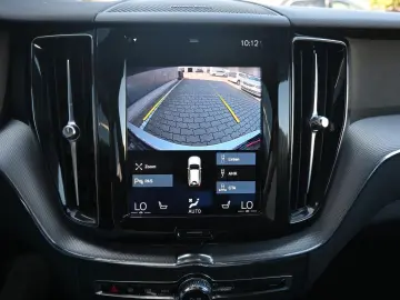 XC60 B4 D AWD R-Design*Qi*RFK*STDHZG*ACC*AHK