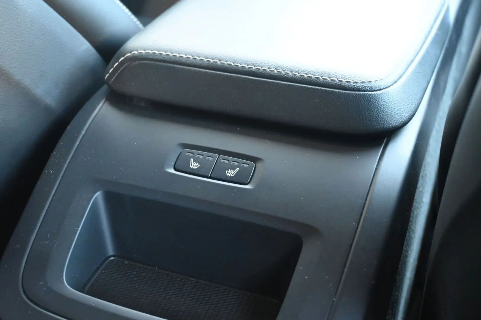 XC60 B4 D AWD R-Design*Qi*RFK*STDHZG*ACC*AHK