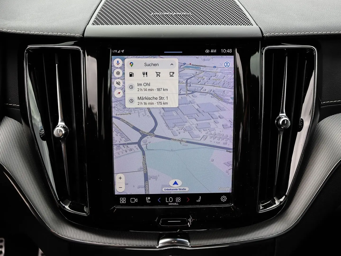 XC60 R Design 2WD B4 Diesel EU6d HUD El. Panodac