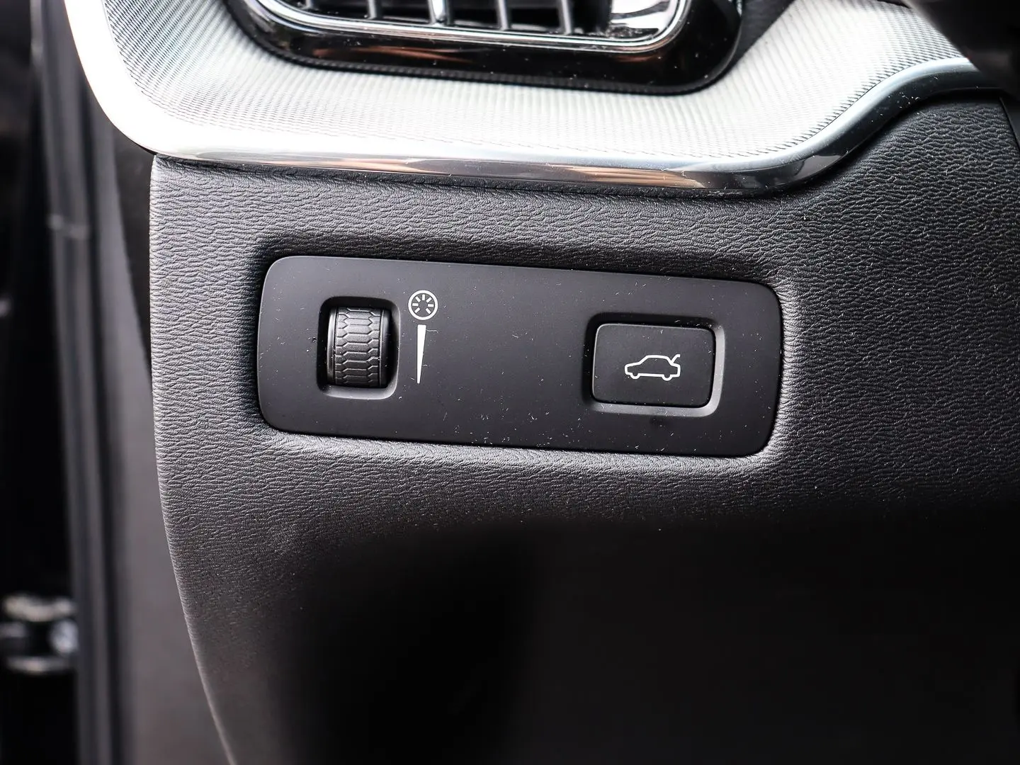 XC60 R Design 2WD B4 Diesel EU6d HUD El. Panodac