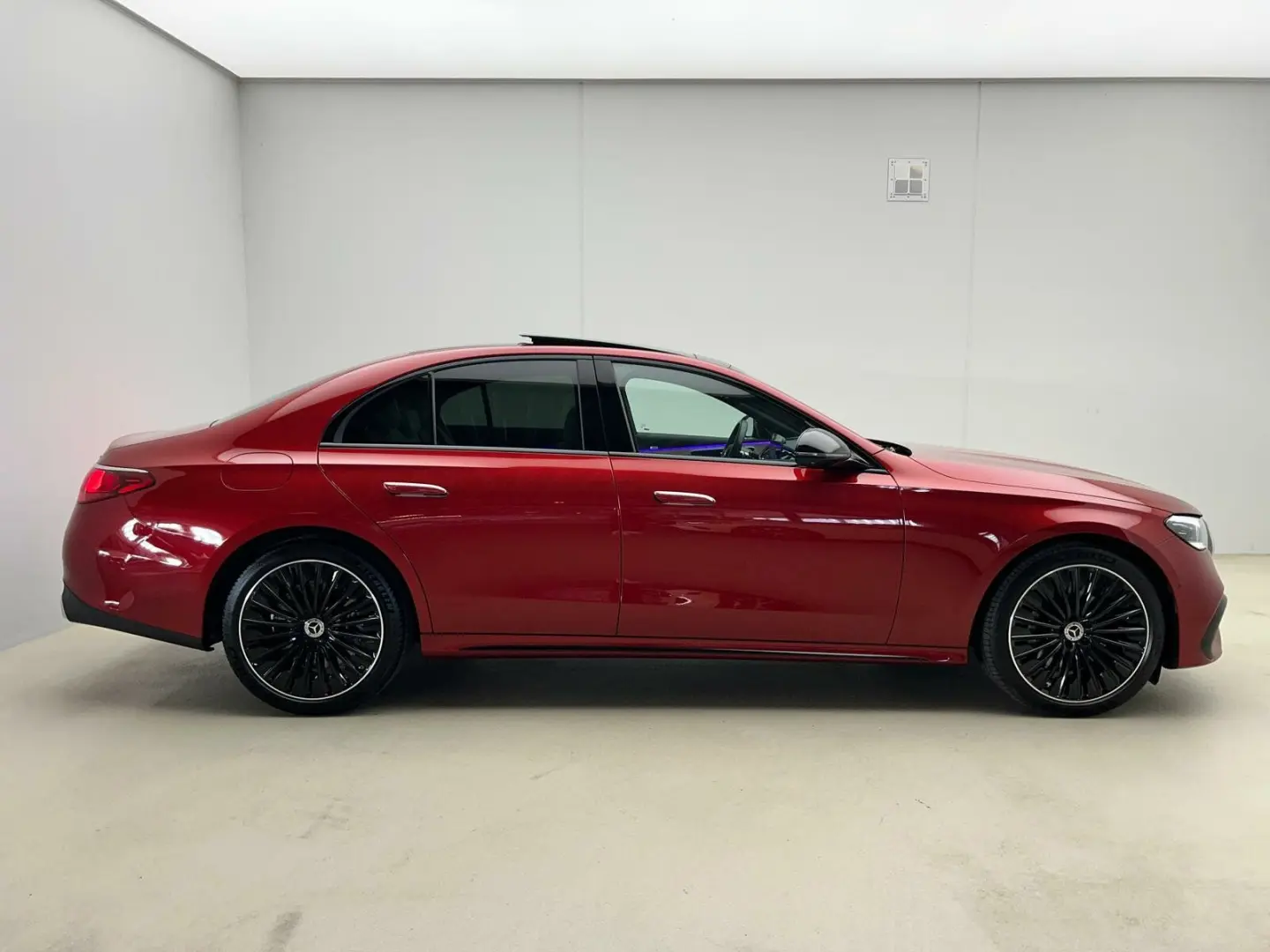 E 300de 4M AMG Premium+Night Pano+Airmatic+Massage+360