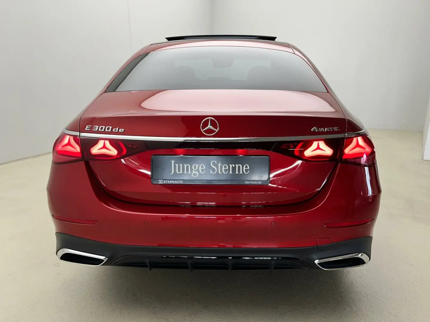 E 300de 4M AMG Premium+Night Pano+Airmatic+Massage+360